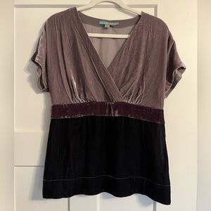 Boden Velvet V-Neck Blouse - Purples - Size 8